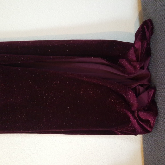 The Fashion Poet Wine Burgundy Sparkly Maxi Dress - Picture 3 of 6
